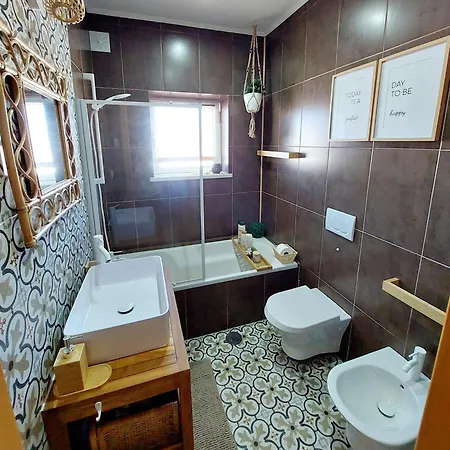 Chez Barbara Ohana *